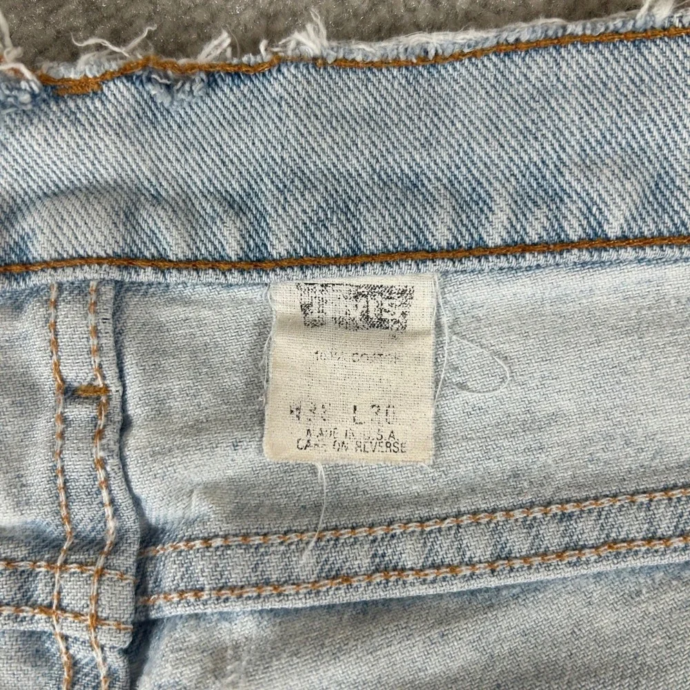 Vintage 90s Levi's 550 Relaxed Fit Jeans Men's‎ 33x30 Light Wash Distressed USA